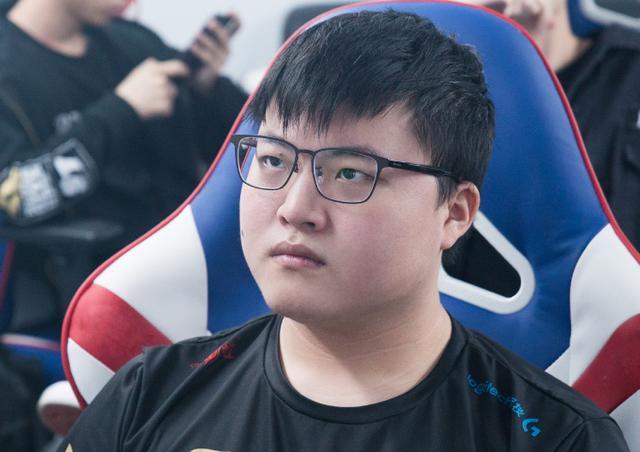 Rookie爆冷击败法国队,大胜引爆全场! Rookie爆冷击败法国队,大胜引爆全场!